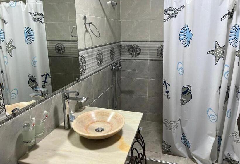 Standart Tek Kişilik Oda, Garden City