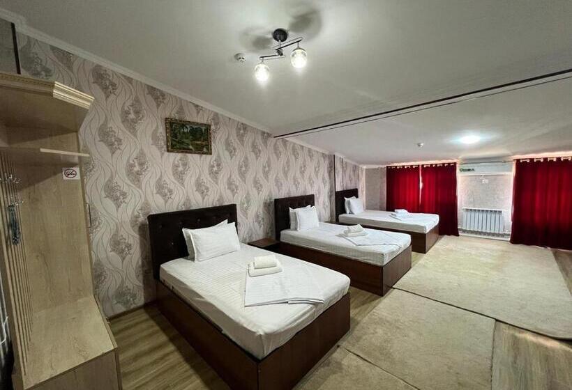 Üç Kişilik Standart Oda, Garden City