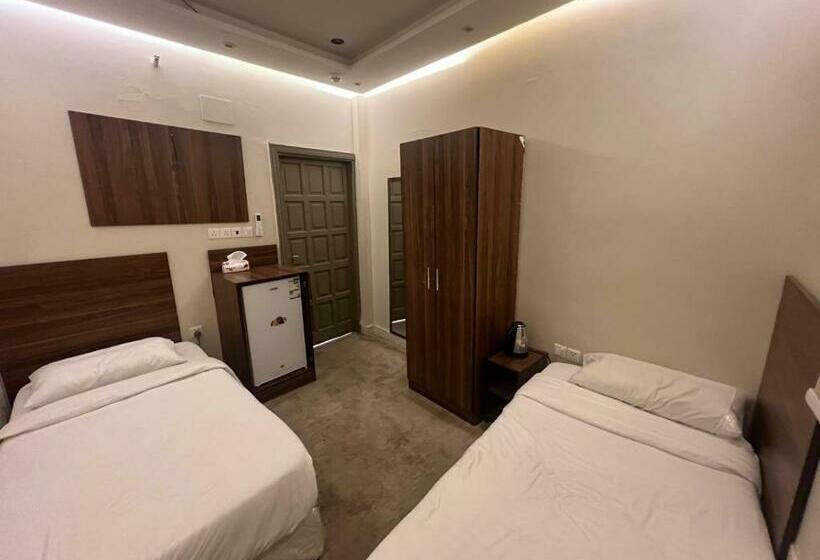 스탠다드 트리플 룸, Mohammad Hariri Hotel فندق محمد حريري