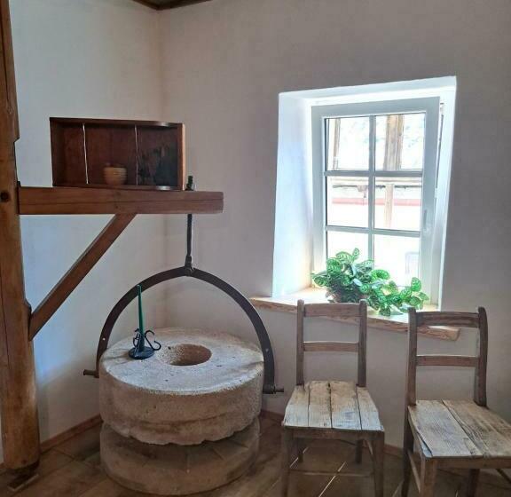 스탠다드 룸, Statek 100dola