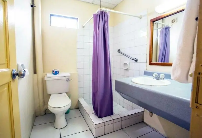 اتاق استاندارد یک تخته با بالکن, Sundeck Suites