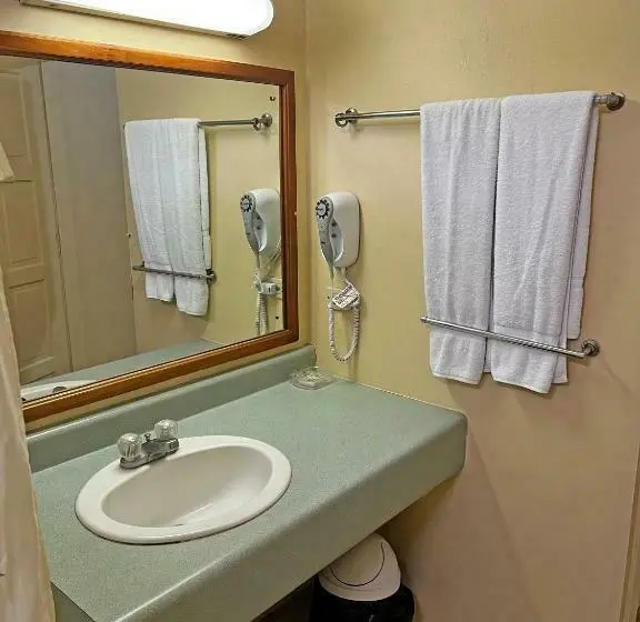 اتاق استاندارد یک تخته با بالکن, Sundeck Suites