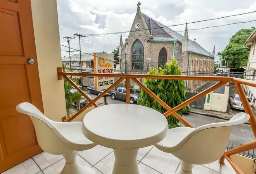 اتاق استاندارد با بالکن, Sundeck Suites