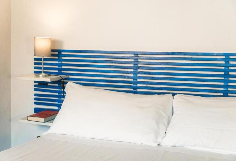 اتاق استاندارد سه نفره, Collina Blu