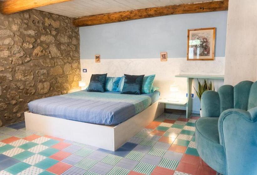 سوییت خانوادگی, Collina Blu