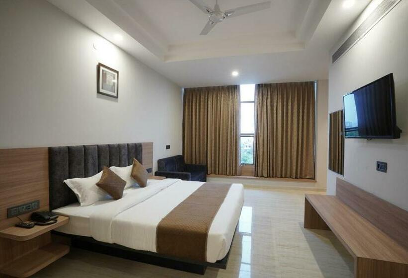 غرفة ديلوكس, Krishna Inn