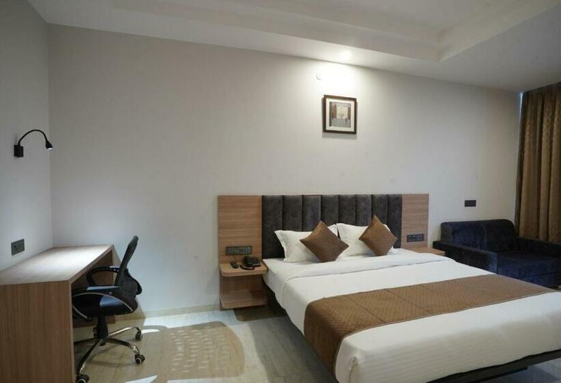 غرفة ديلوكس, Krishna Inn