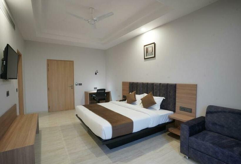 غرفة ديلوكس, Krishna Inn