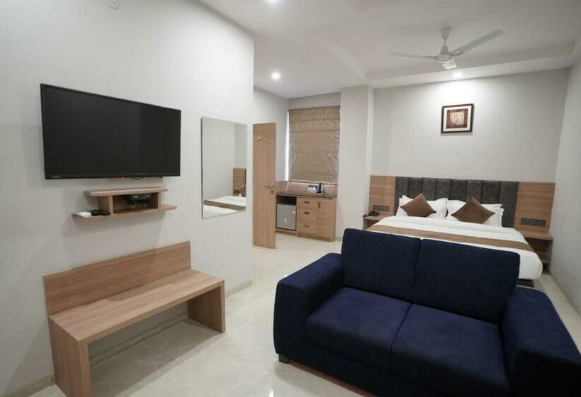 جناح, Krishna Inn