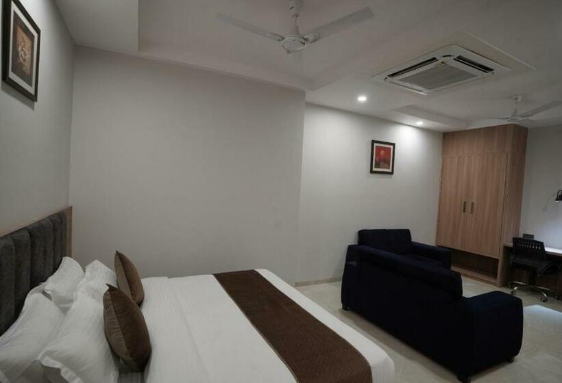 جناح, Krishna Inn