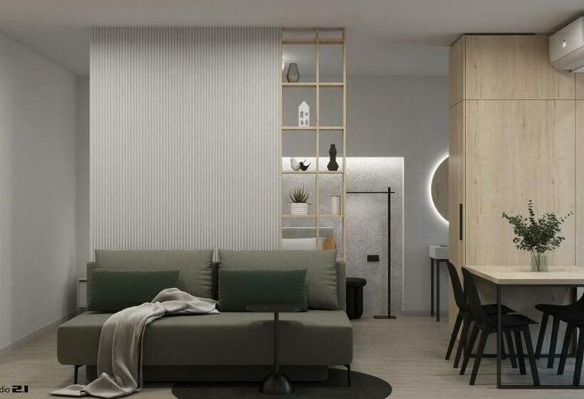 استودیوی لوکس, Infinity 194