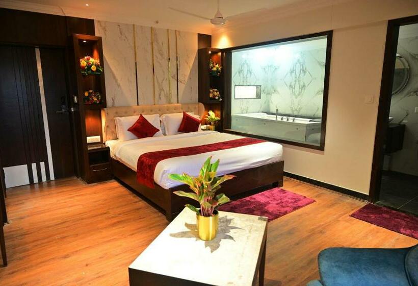 סוויטה, Golden Riviera