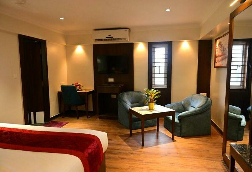 סוויטה, Golden Riviera