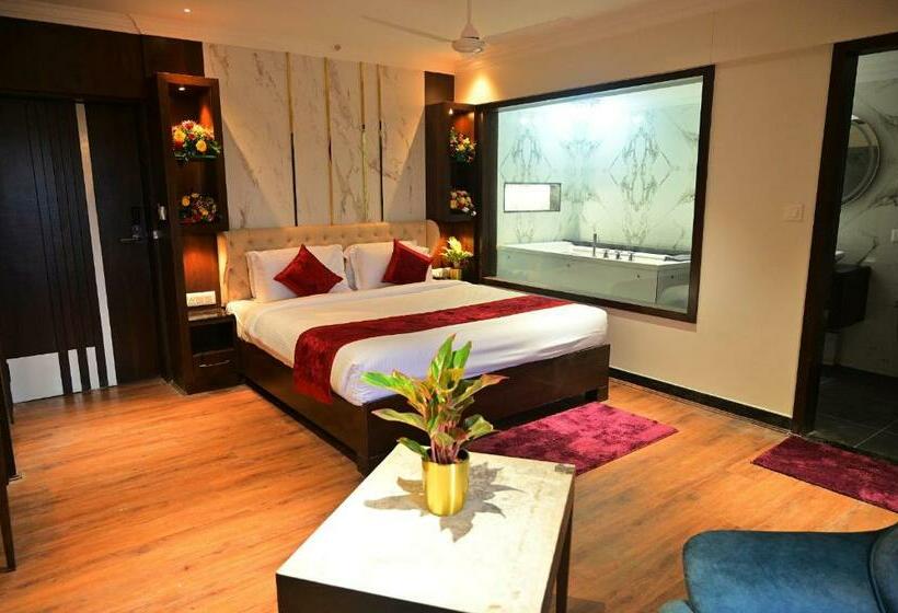 סוויטה, Golden Riviera