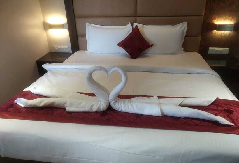 חדר דלוקס, Golden Riviera