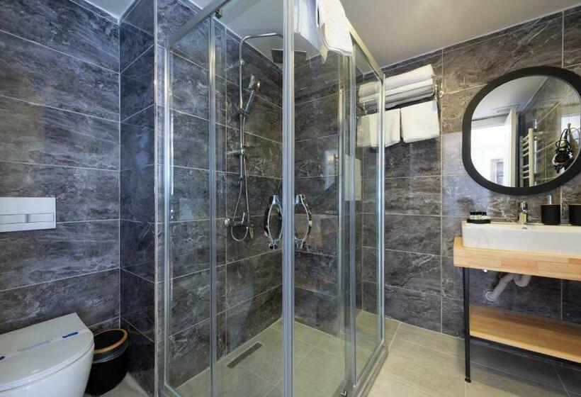 オーシャンビュースイート, Art Karaköy