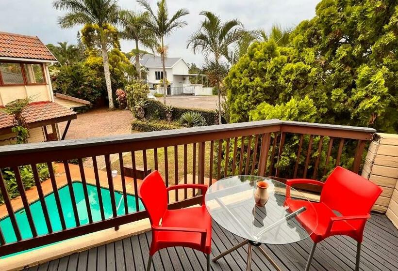 חדר דלוקס עם מרפסת, The Woodhouse