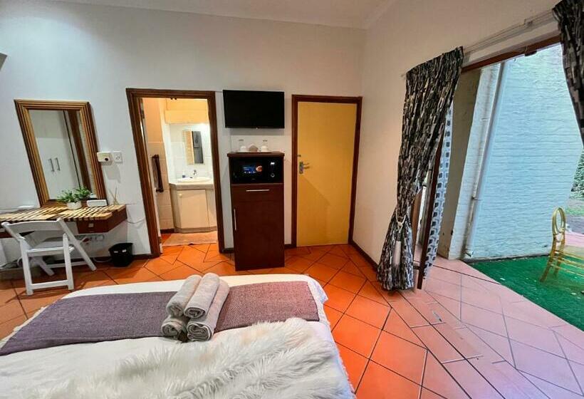 חדר סטנדרט עם טרסה, The Woodhouse