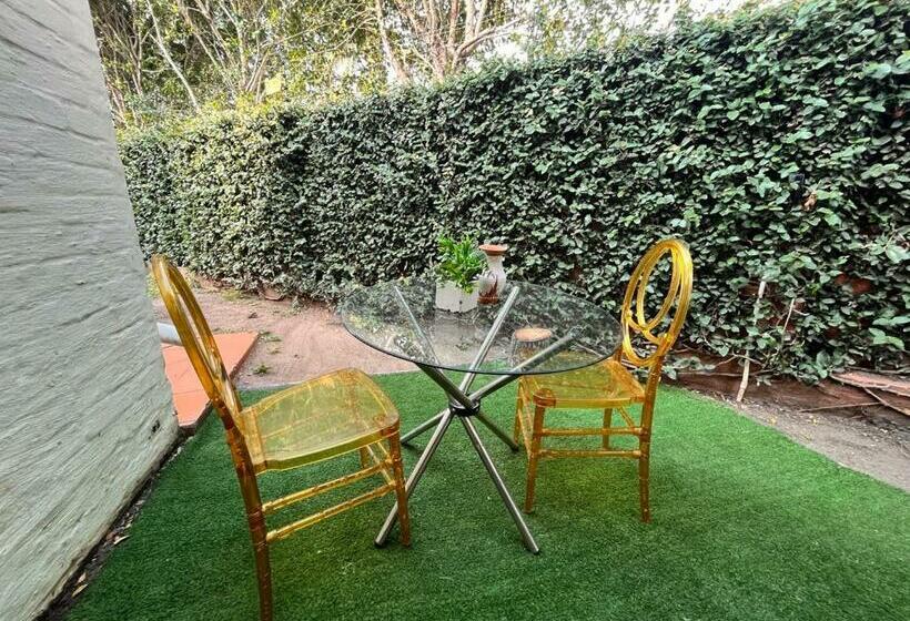 חדר סטנדרט עם טרסה, The Woodhouse