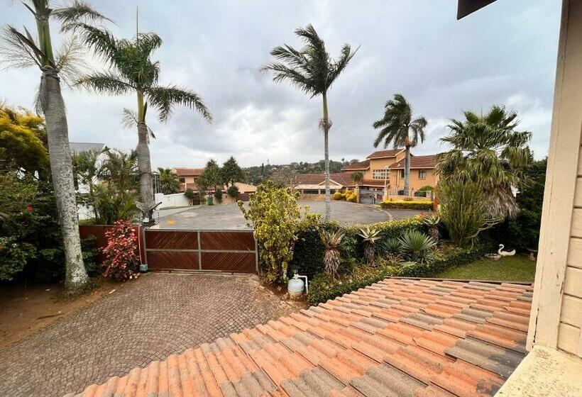 חדר סטנדרט עם מרפסת, The Woodhouse