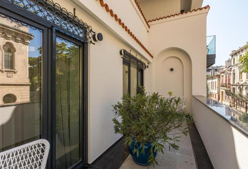 ２ベッドルームアパートメント, Rosetti One