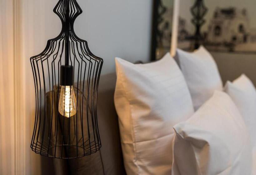 ２ベッドルームアパートメント, Rosetti One