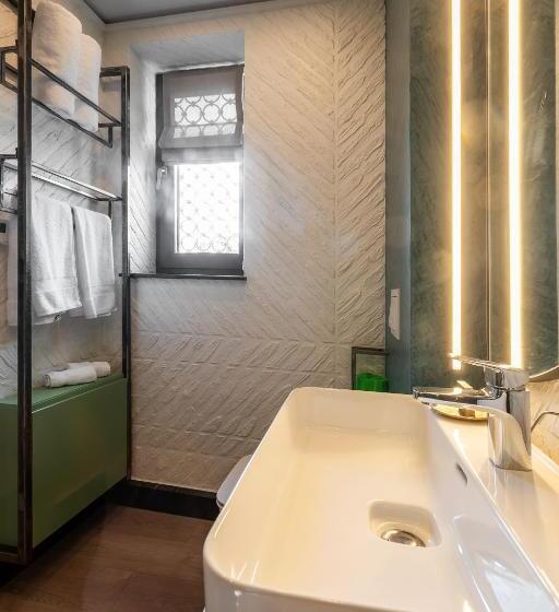 １ベッドルームアパートメント, Rosetti One