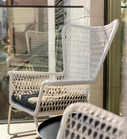 １ベッドルームアパートメント, Rosetti One