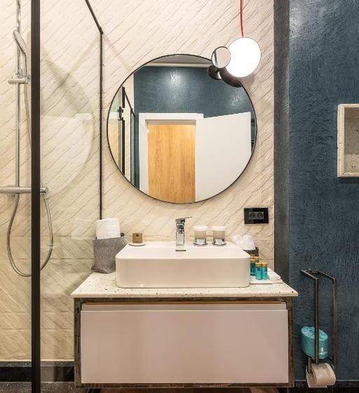 テラス付き１ベッドルームアパートメント, Rosetti One