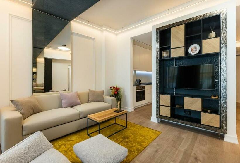 ２ベッドルームアパートメント, Rosetti One