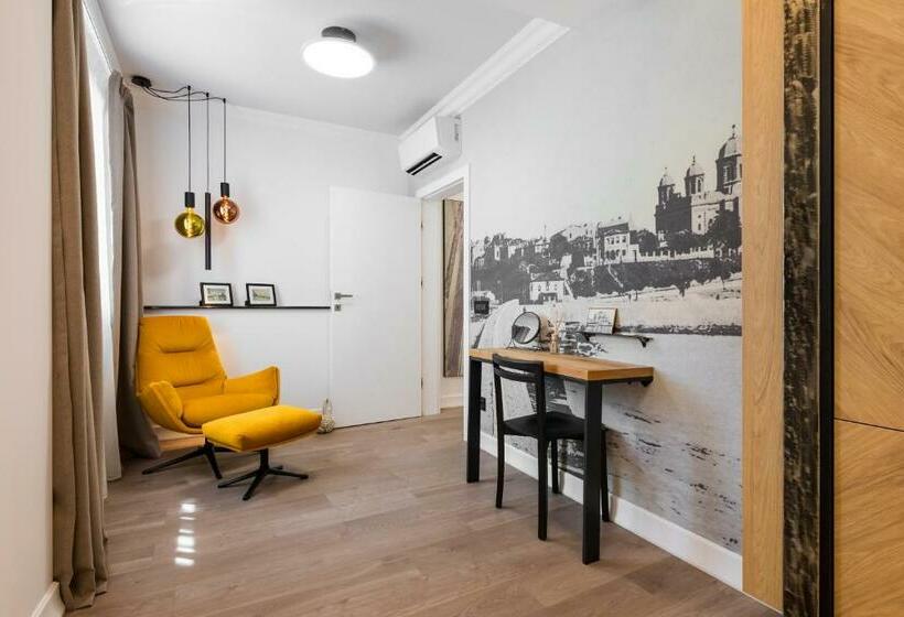 ２ベッドルームアパートメント, Rosetti One