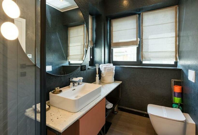 ２ベッドルームアパートメント, Rosetti One