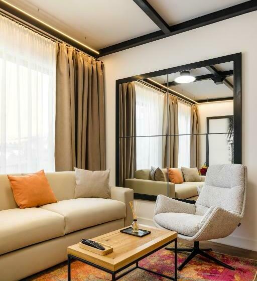 ２ベッドルームアパートメント, Rosetti One