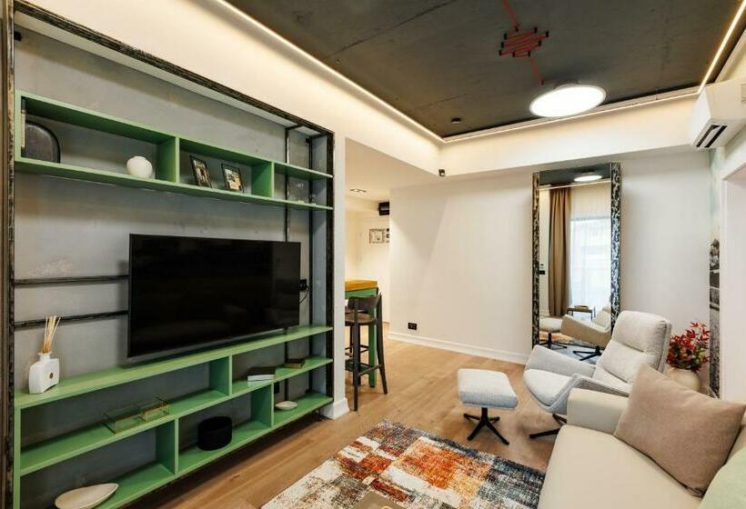 １ベッドルームアパートメント, Rosetti One