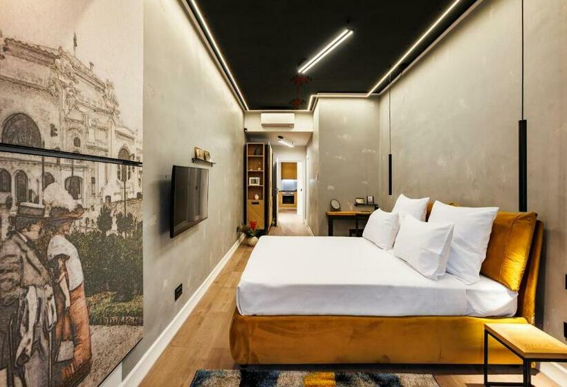 テラス付き１ベッドルームアパートメント, Rosetti One