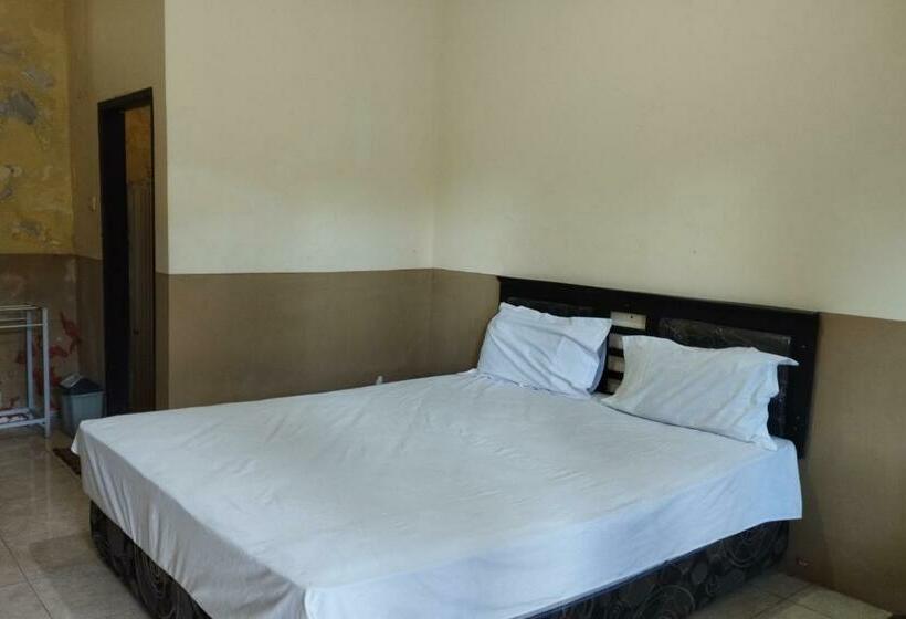 חדר דלוקס, Oyo 92756 Kos Moncok