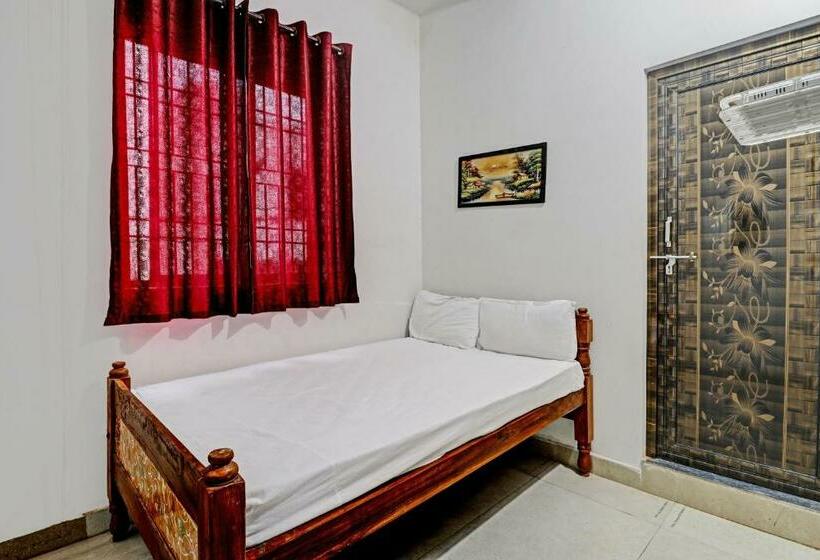 트리플 클래식 룸, Hollyday