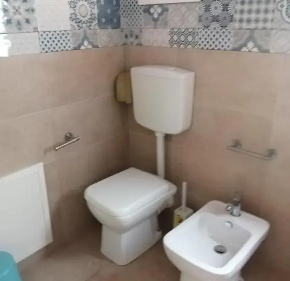 Standard Neljän Hengen Huone Jaettu Kylpyhuone, Domus Case Vacanze Civico Del Mare