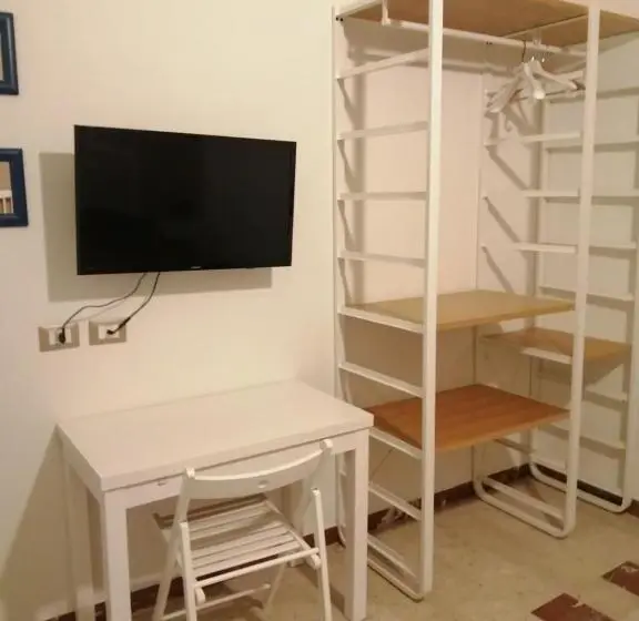 Standard Neljän Hengen Huone Jaettu Kylpyhuone, Domus Case Vacanze Civico Del Mare