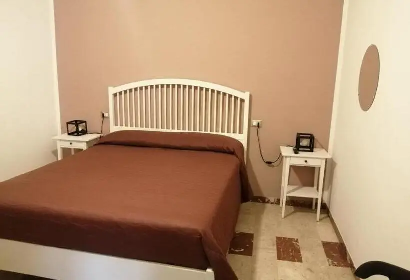 Standard Neljän Hengen Huone Jaettu Kylpyhuone, Domus Case Vacanze Civico Del Mare