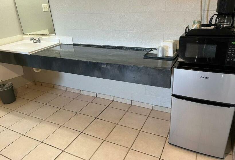 חדר דלוקס, Budget Inn Of Mena