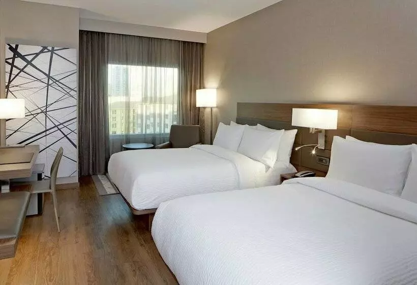 ２ダブルベッドのスタンダードルーム, Ac Hotel By Marriott Atlanta Buckhead At Phipps Plaza