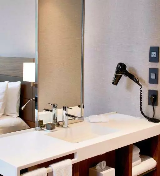 キングサイズベッドのスタンダードルーム, Ac Hotel By Marriott Atlanta Buckhead At Phipps Plaza
