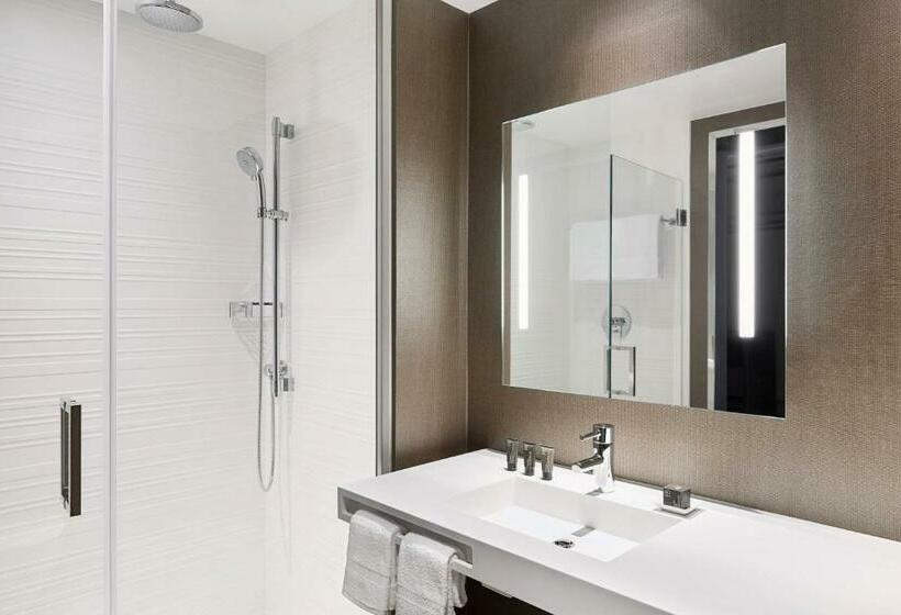 اتاق استاندارد با تخت بزرگ, Ac Hotel By Marriott Phoenix Tempe/downtown