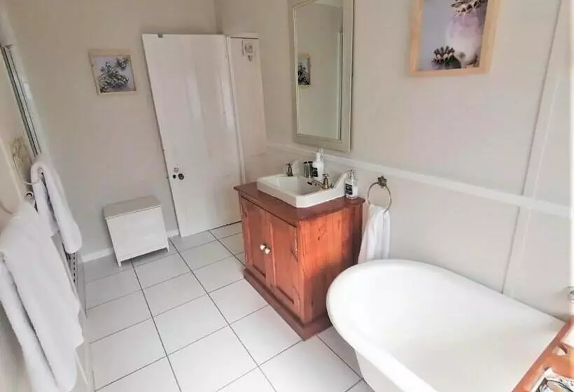 コンフォートルーム, Gateside Guesthouse