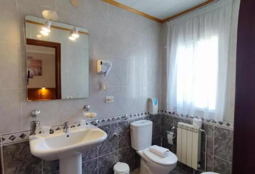 Camera Tripla Standard, Casa David