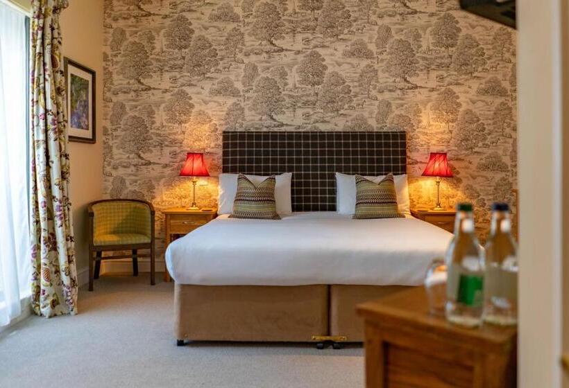 اتاق استاندارد در طبقه همکف, The White Hart, Wroughton