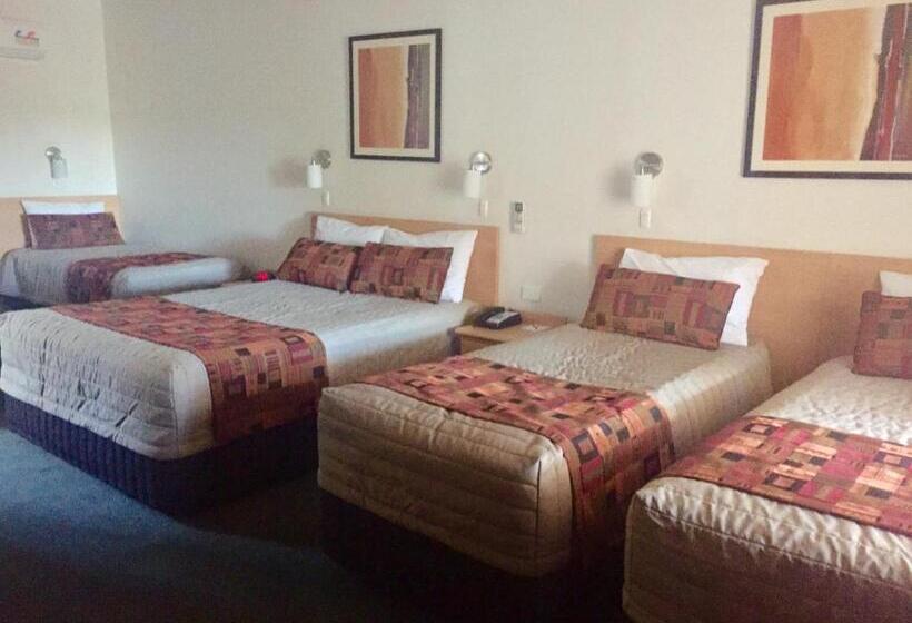 家庭间, Abel Tasman Motor Inn