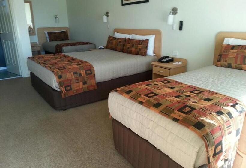 家庭间, Abel Tasman Motor Inn