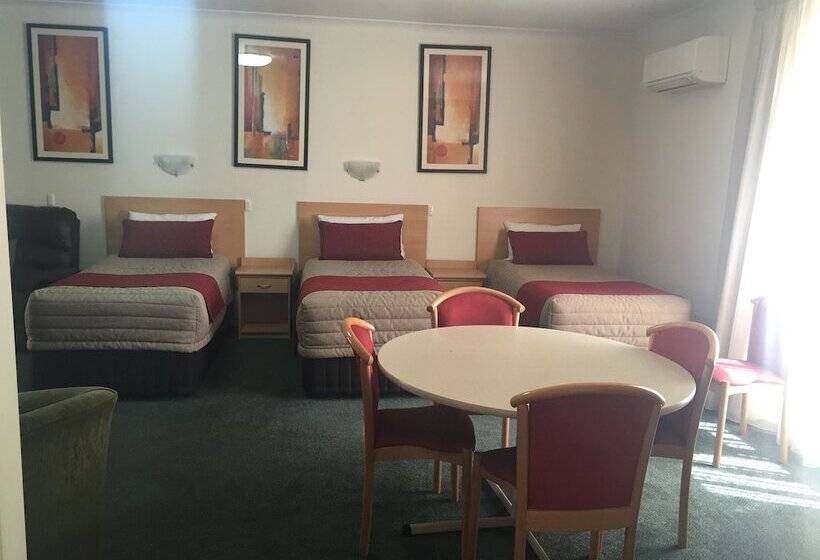 Люкс, Abel Tasman Motor Inn